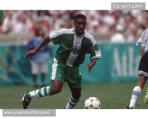 足球星的魅力与影响力：谁是最具人格魅力的足球巨星